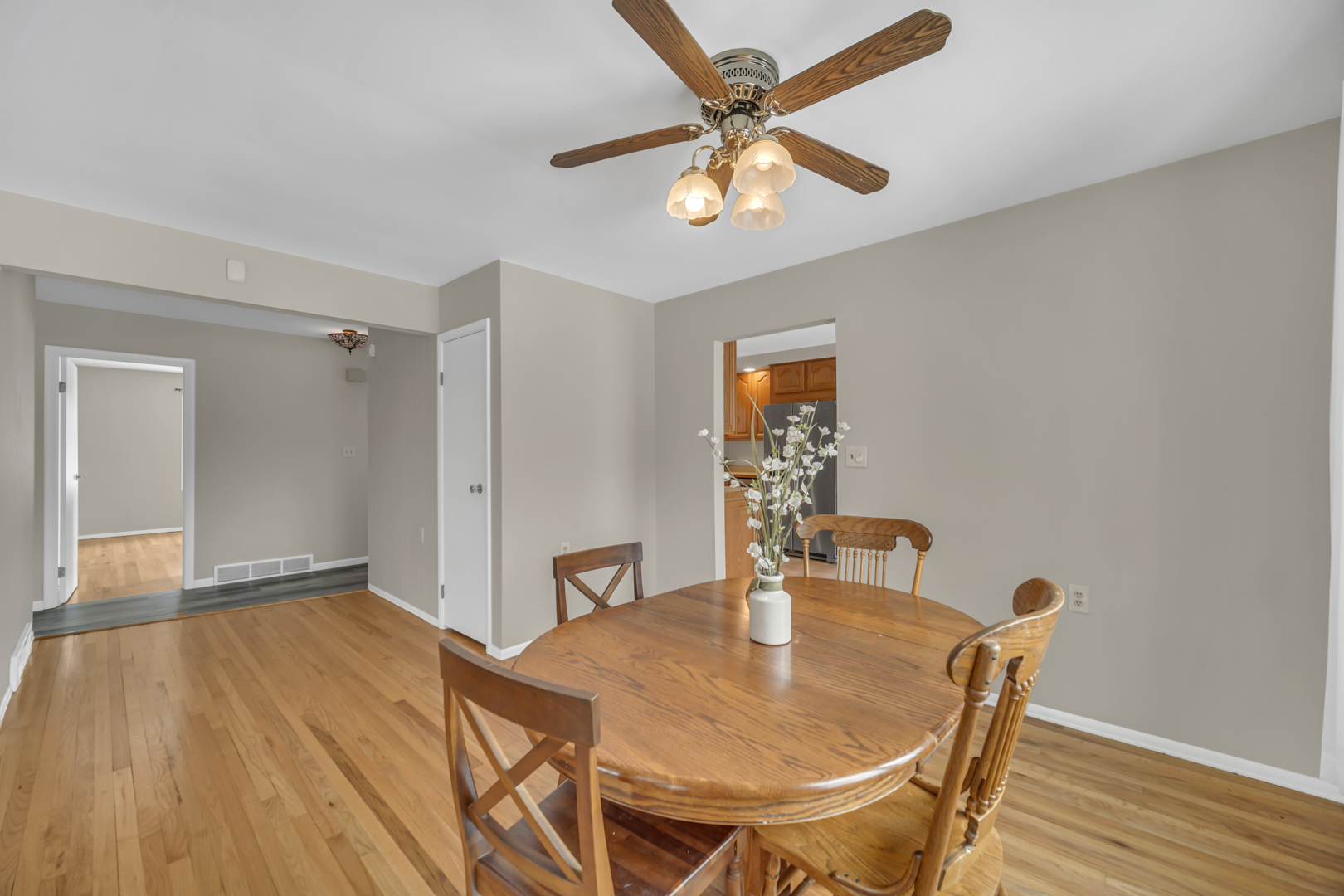 1129 N Cumberland Circle, McHenry, IL 60050