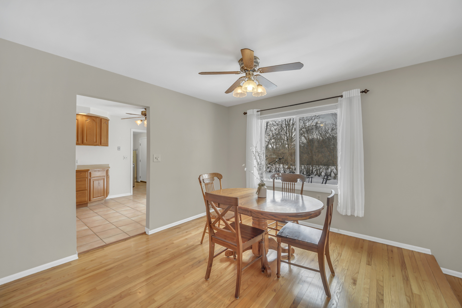 1129 N Cumberland Circle, McHenry, IL 60050