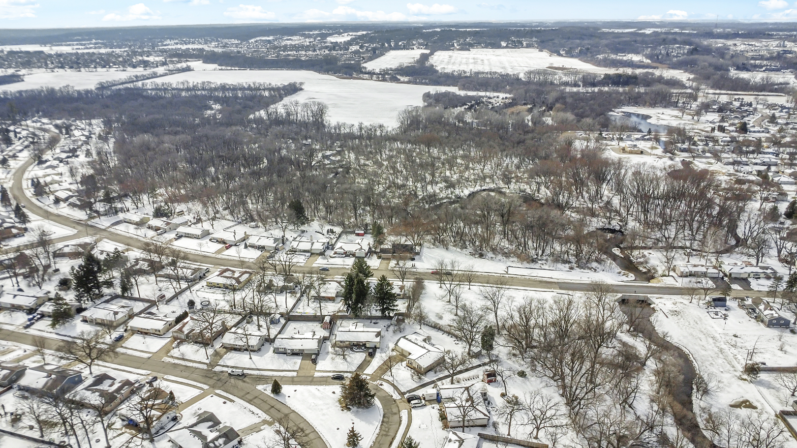 1129 N Cumberland Circle, McHenry, IL 60050