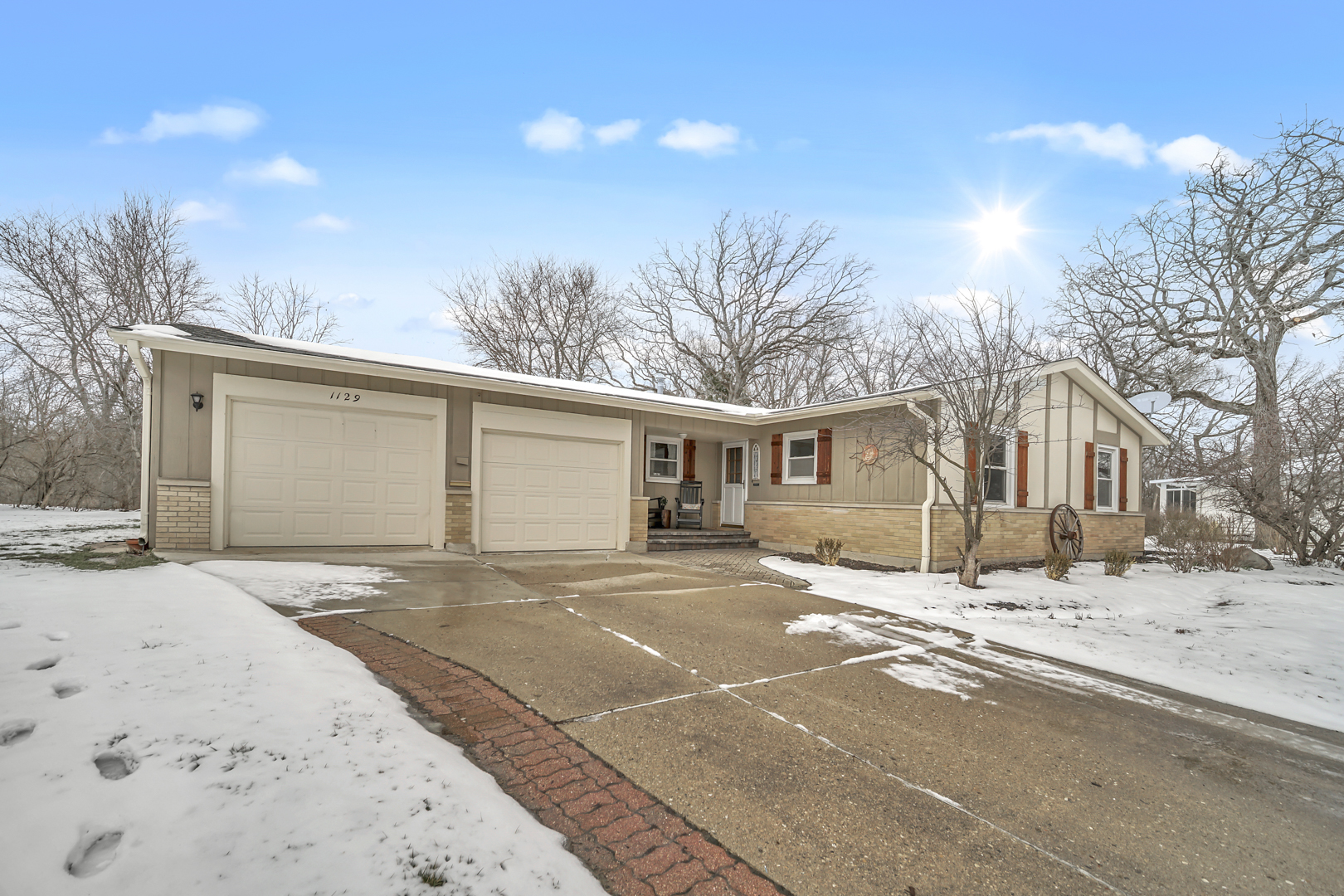 1129 N Cumberland Circle, McHenry, IL 60050