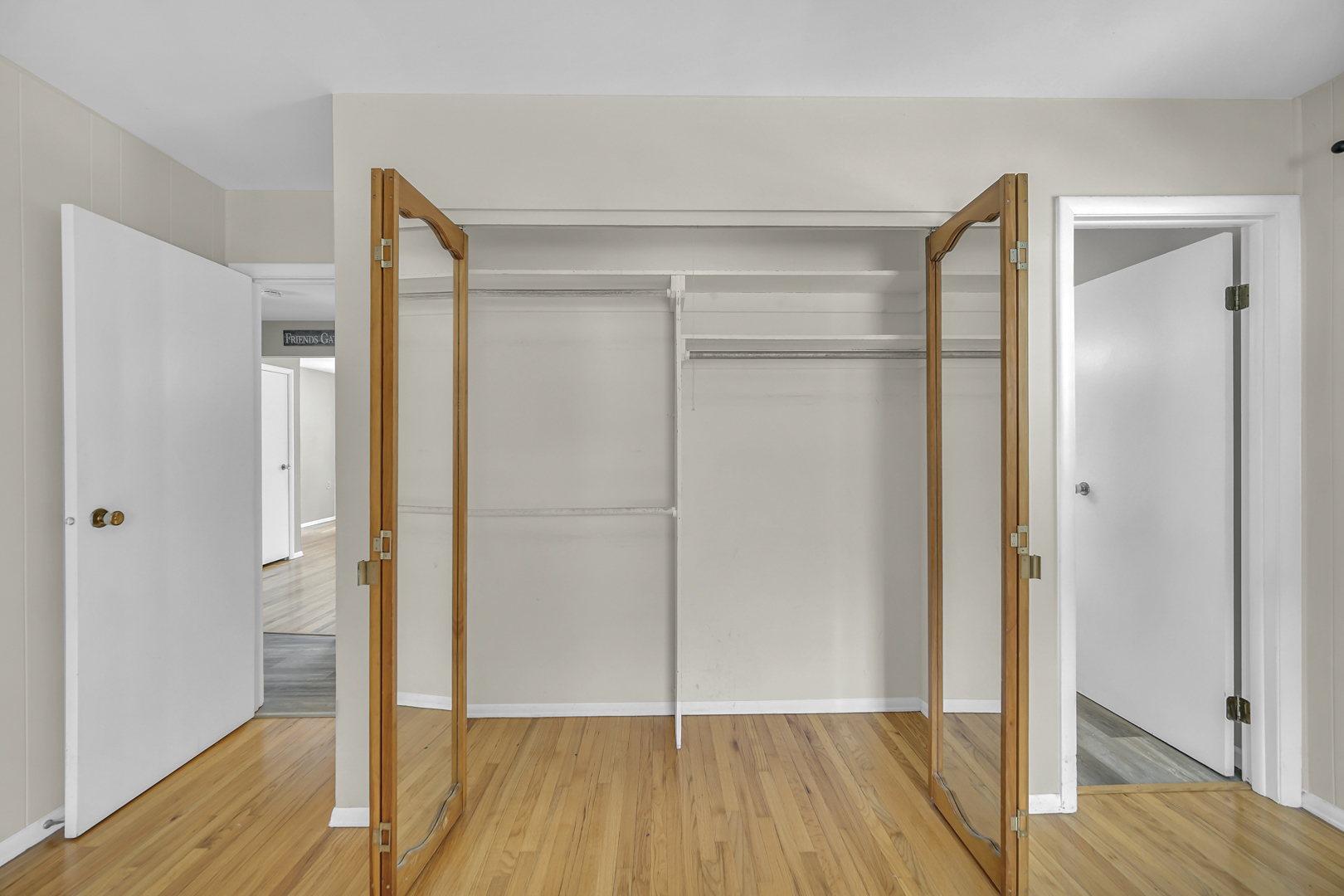 1129 N Cumberland Circle, McHenry, IL 60050