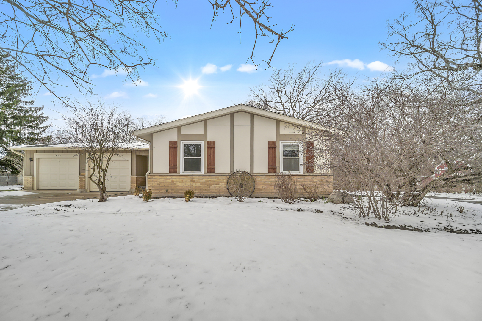 1129 N Cumberland Circle, McHenry, IL 60050