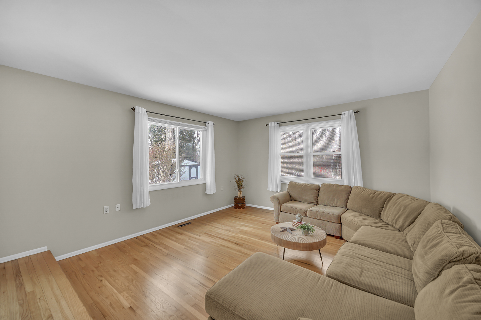 1129 N Cumberland Circle, McHenry, IL 60050