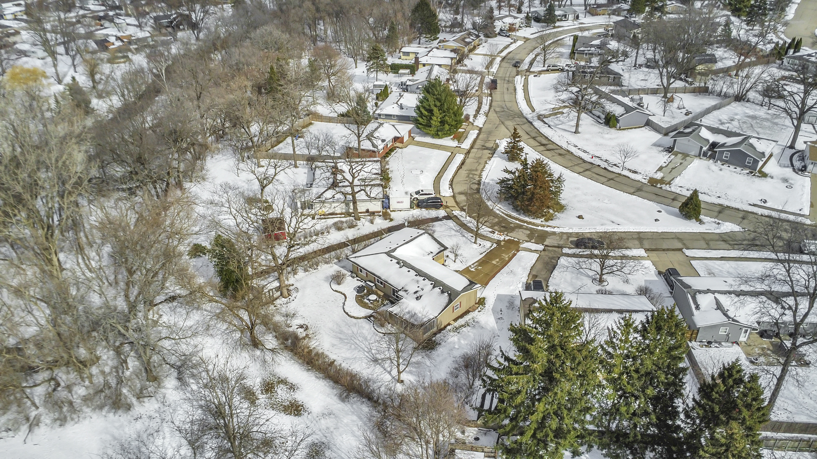 1129 N Cumberland Circle, McHenry, IL 60050