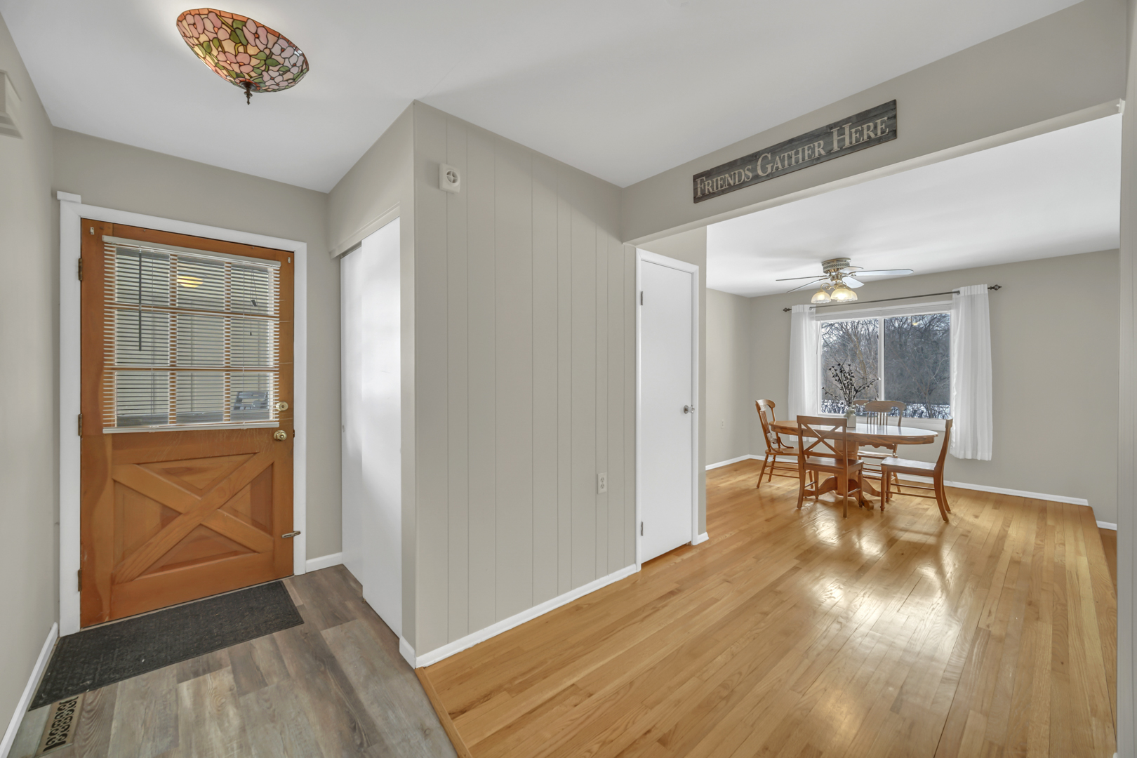 1129 N Cumberland Circle, McHenry, IL 60050