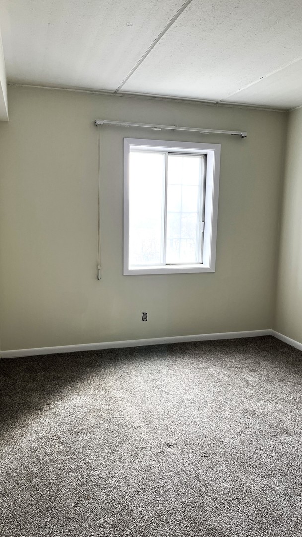 1110 N Farnsworth Avenue #211, Aurora, IL 60505