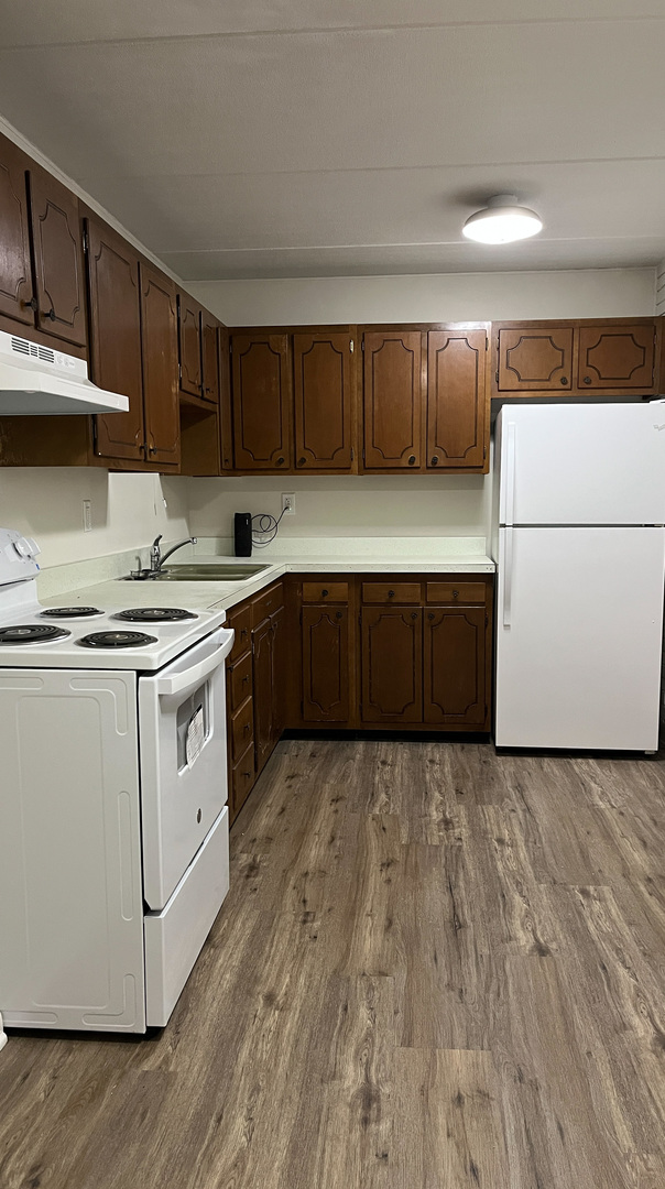 1110 N Farnsworth Avenue #211, Aurora, IL 60505