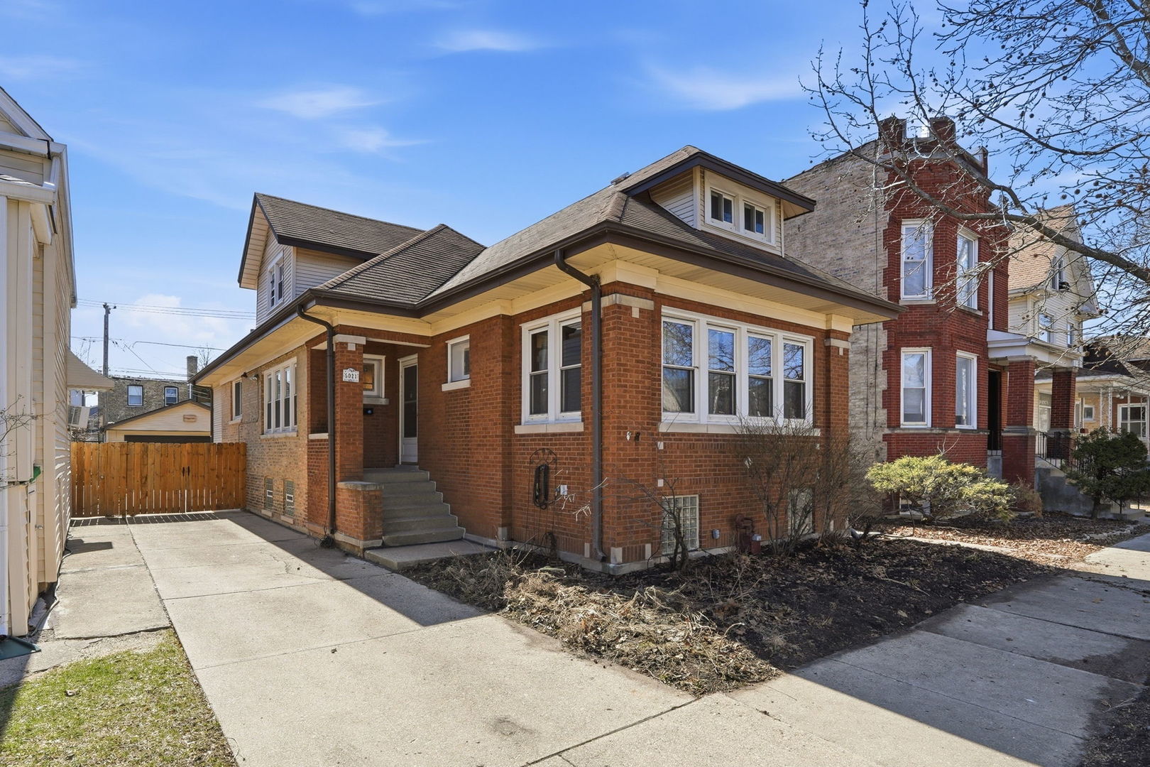 5021 W BERENICE Avenue, Chicago, IL 60641