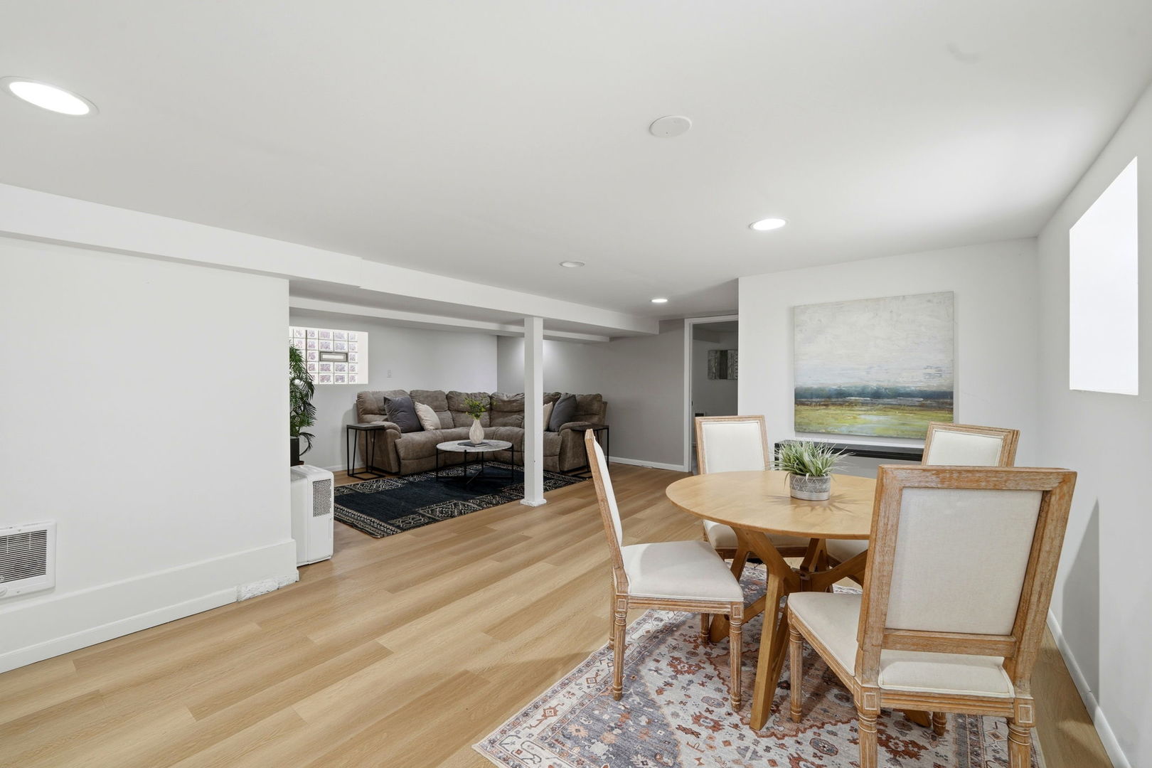 5021 W BERENICE Avenue, Chicago, IL 60641