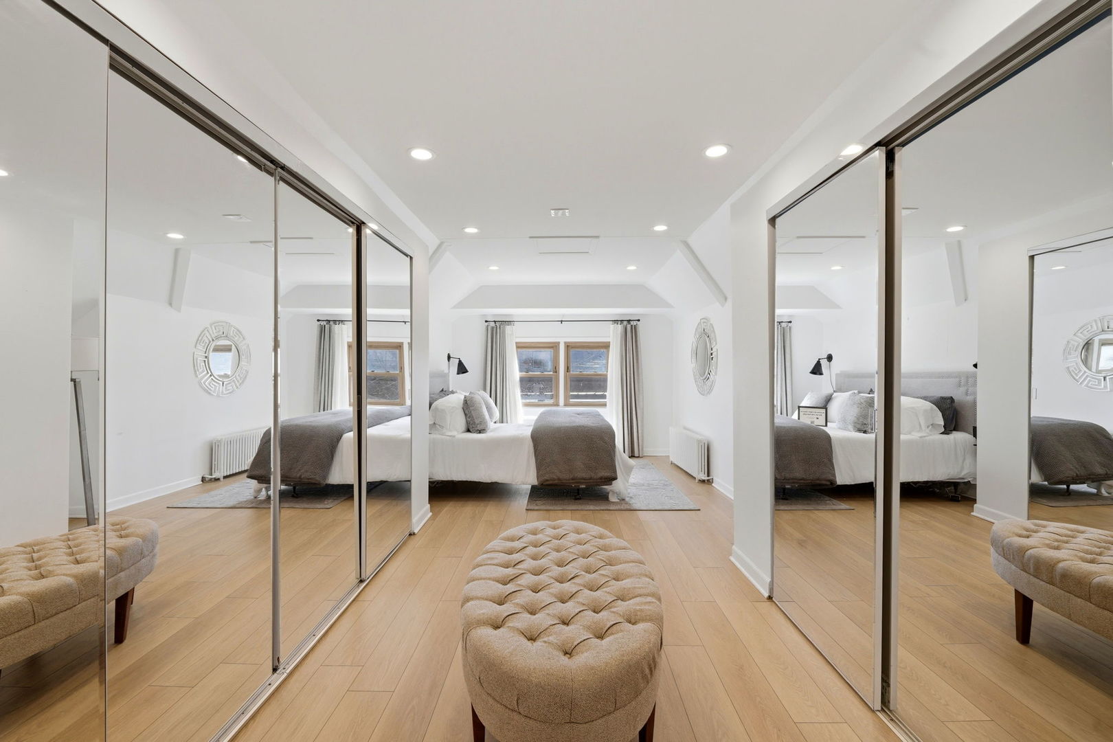 5021 W BERENICE Avenue, Chicago, IL 60641