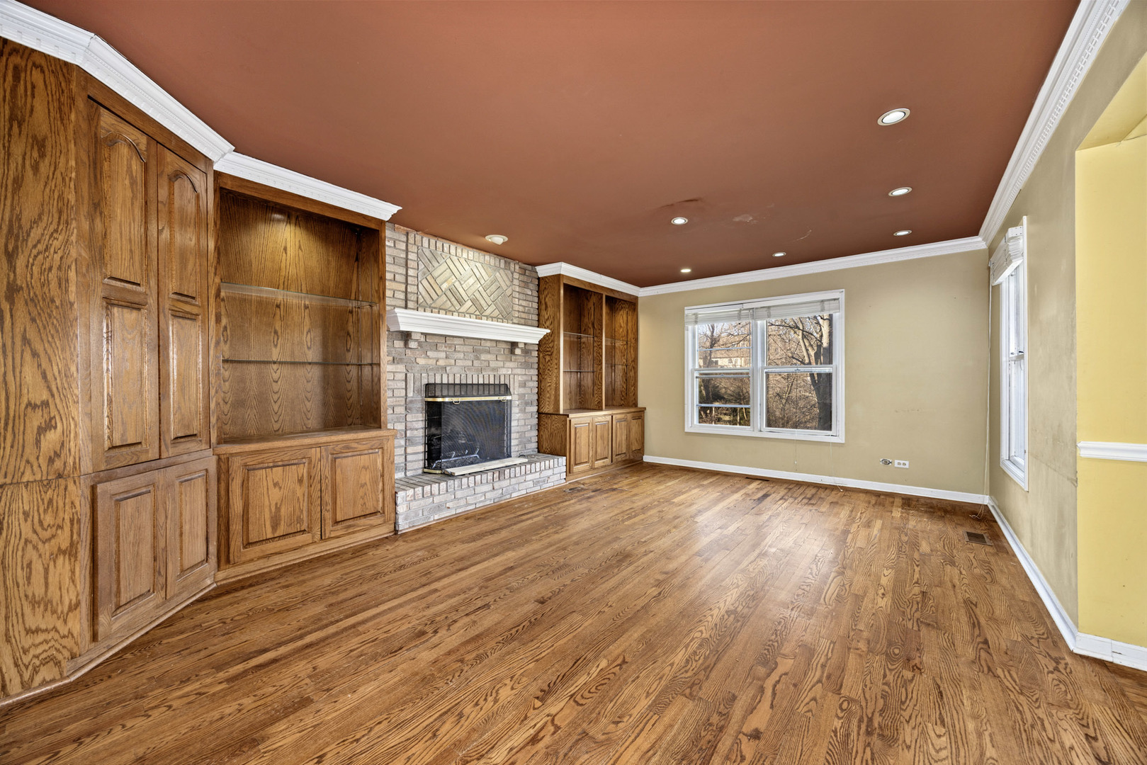 856 Bemis Road, Glen Ellyn, IL 60137