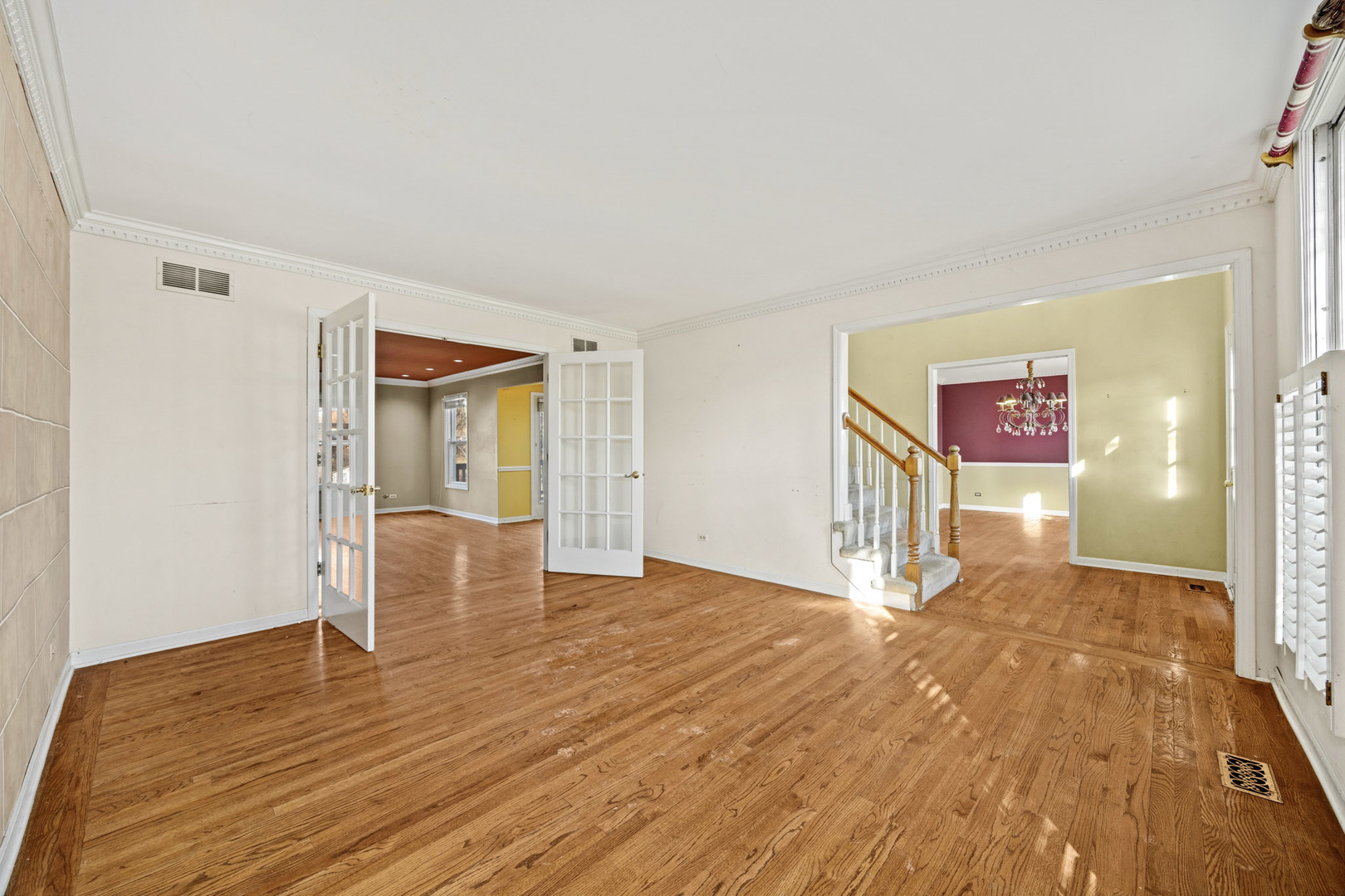 856 Bemis Road, Glen Ellyn, IL 60137