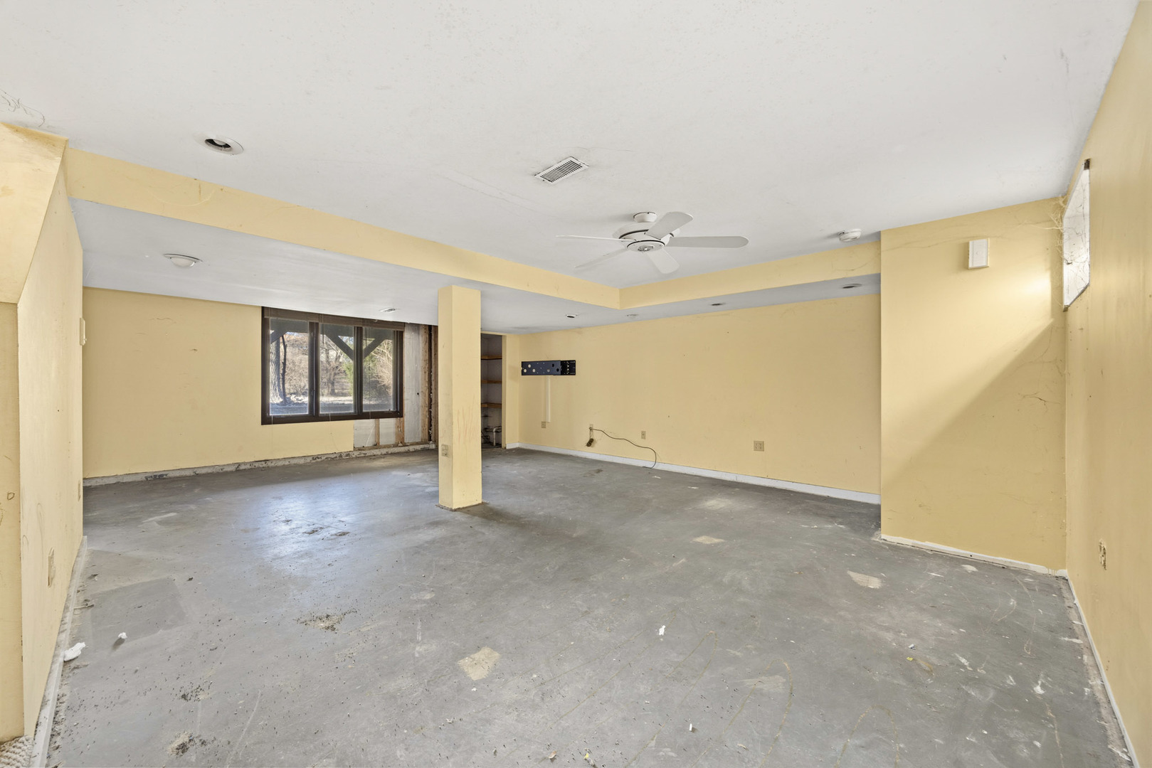 856 Bemis Road, Glen Ellyn, IL 60137