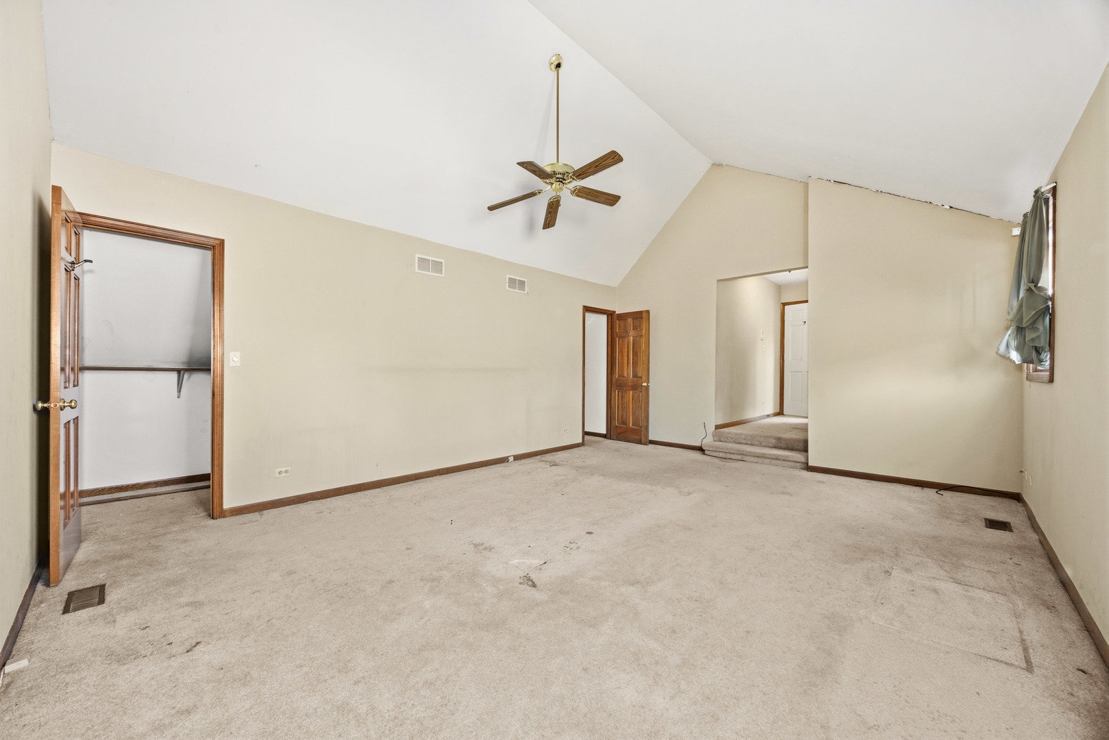 856 Bemis Road, Glen Ellyn, IL 60137