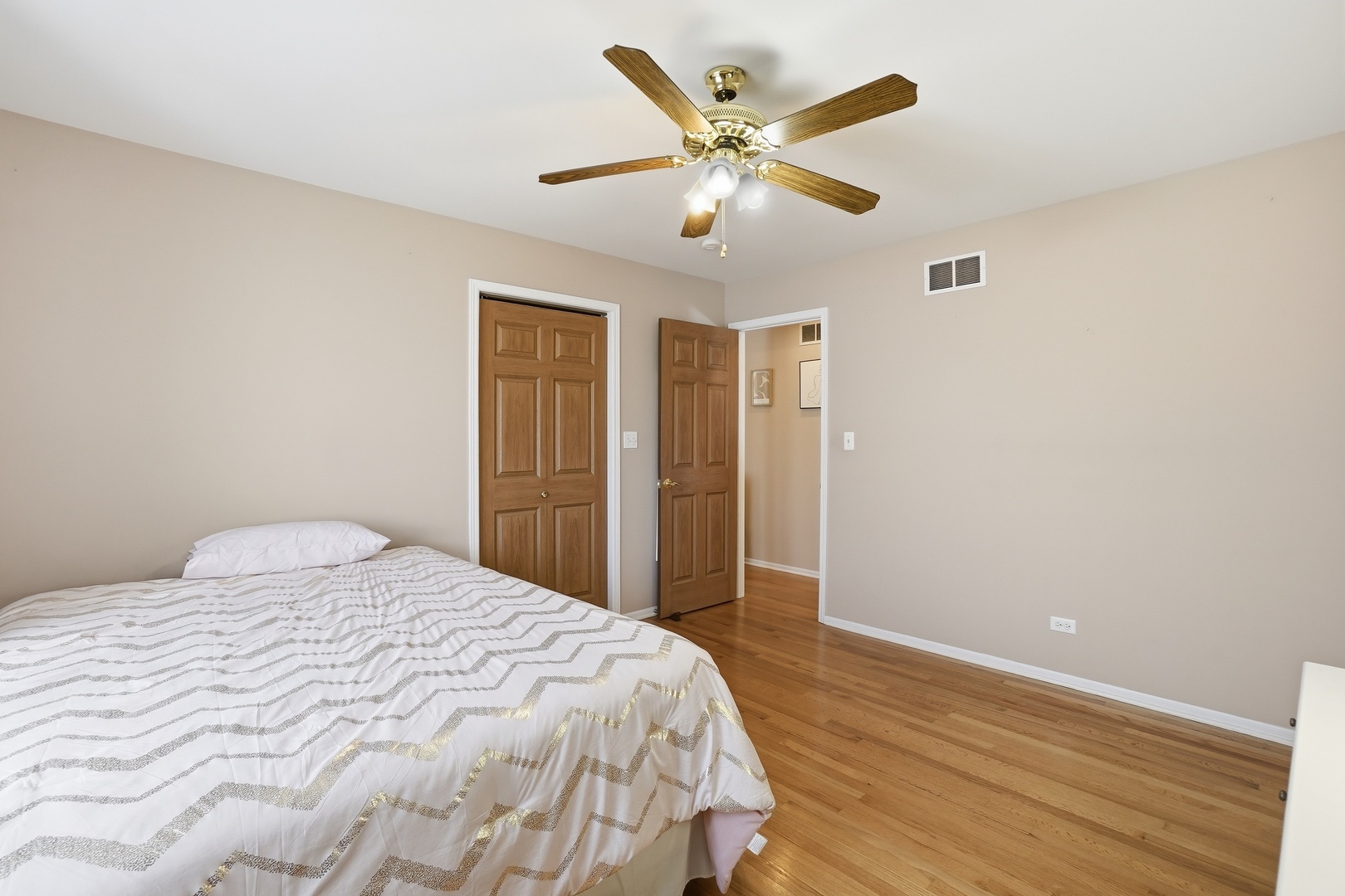 5905 Superior Street, Berkeley, IL 60163