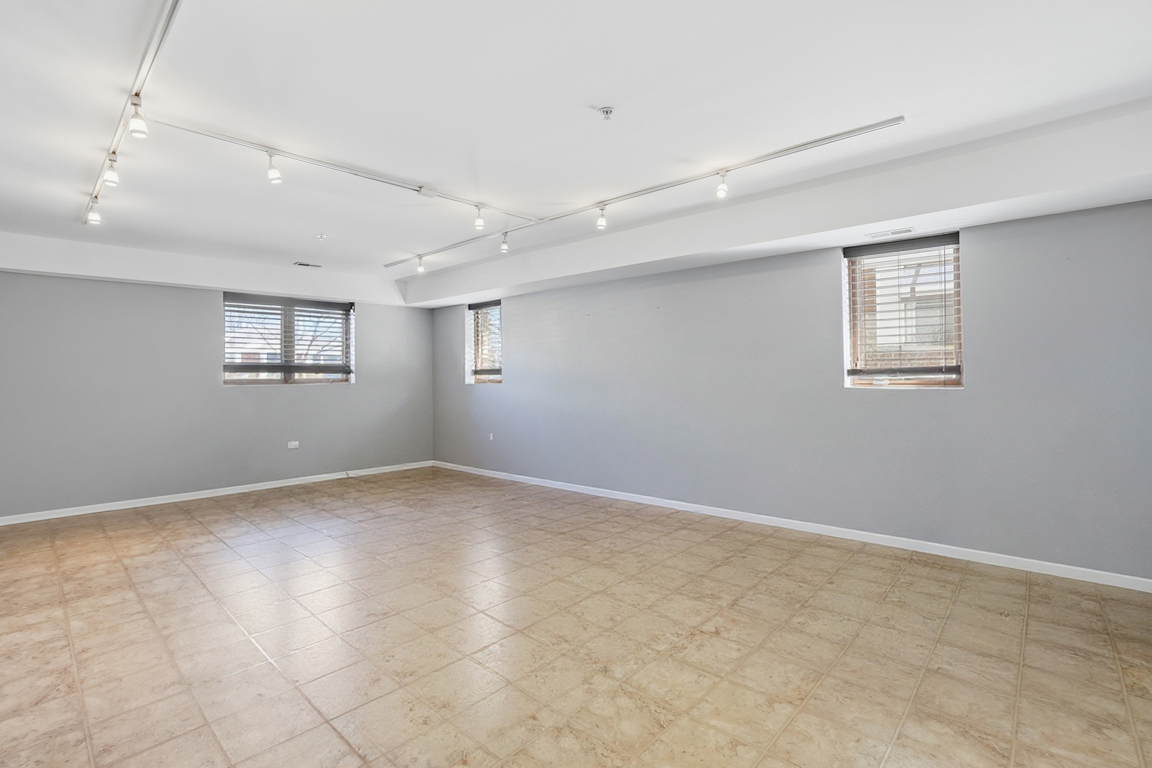 5905 Superior Street, Berkeley, IL 60163