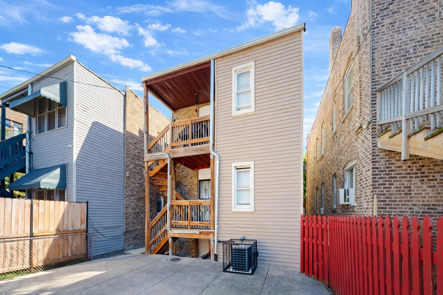 7920 S Langley Avenue, Chicago, IL 60619