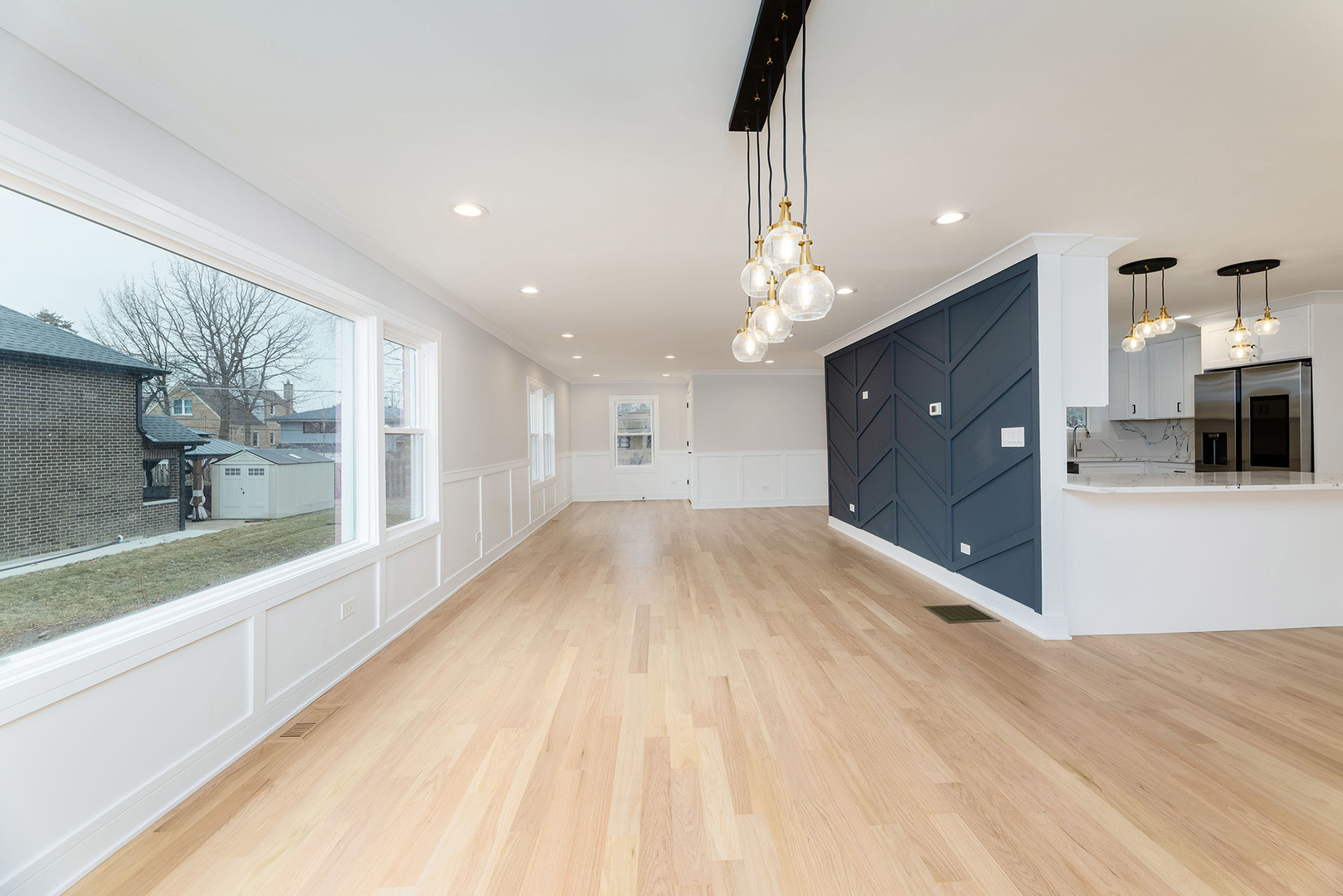 8110 Lockwood Avenue, Burbank, IL 60459