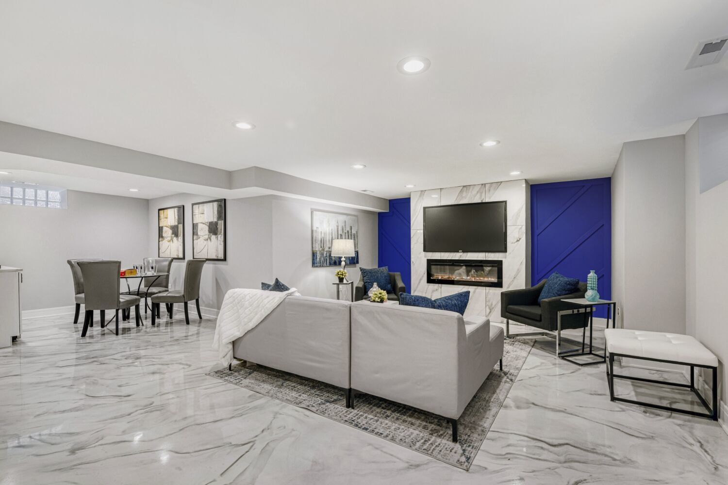 9001 S Claremont Avenue, Chicago, IL 60643