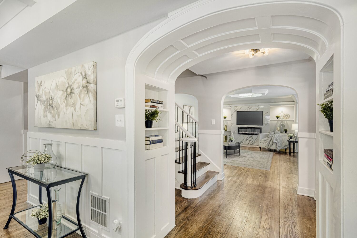 9001 S Claremont Avenue, Chicago, IL 60643