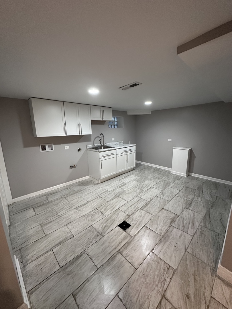 11339 S Avenue M Avenue, Chicago, IL 60617