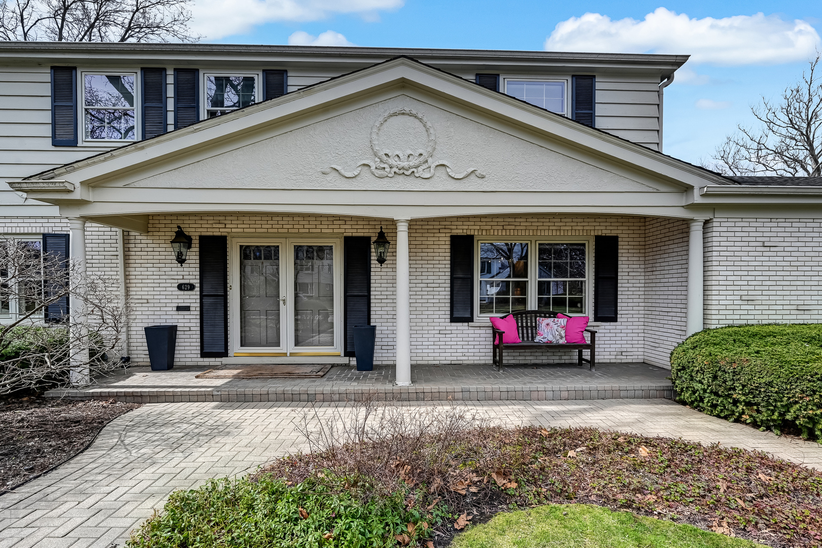 629 Courtland Circle, Western Springs, IL 60558