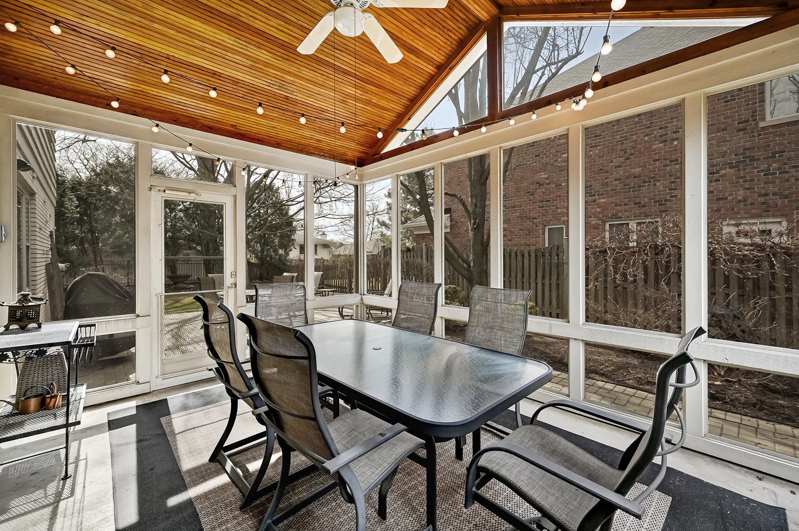 629 Courtland Circle, Western Springs, IL 60558