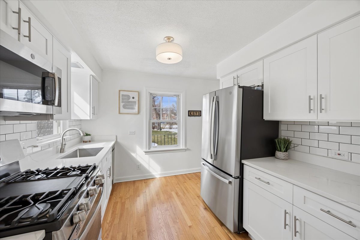 1226 Highridge Parkway, Westchester, IL 60154