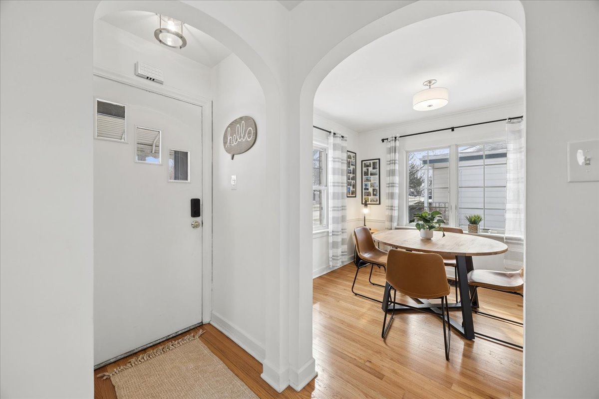 1226 Highridge Parkway, Westchester, IL 60154