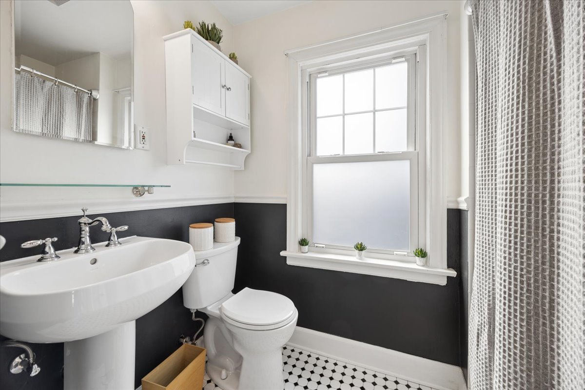 1226 Highridge Parkway, Westchester, IL 60154