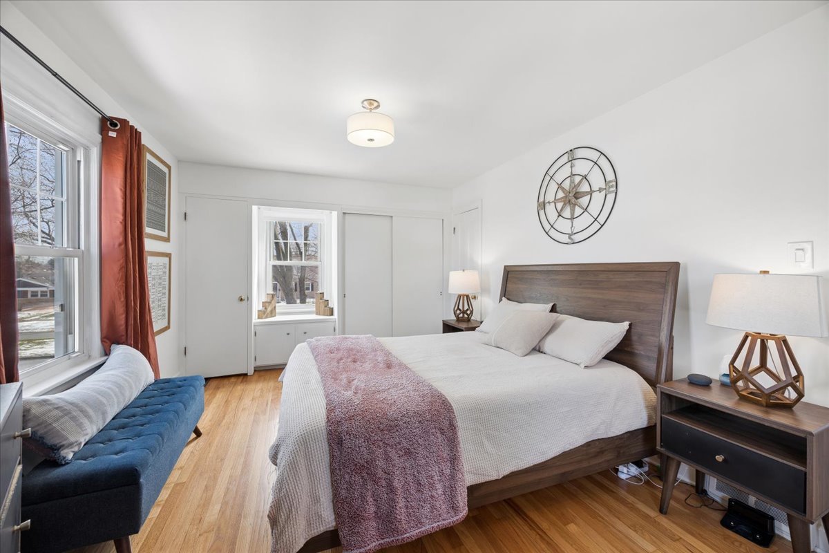 1226 Highridge Parkway, Westchester, IL 60154