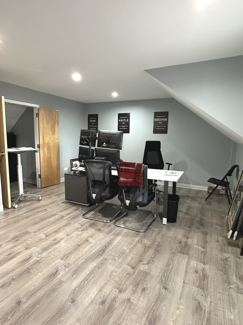 2445 W 71st Street, Chicago, IL 60629