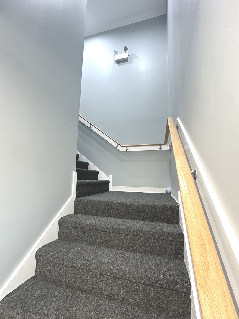 2445 W 71st Street, Chicago, IL 60629