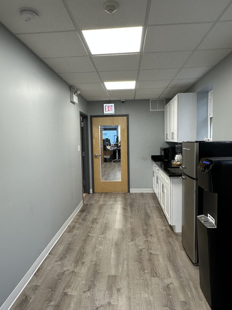 2445 W 71st Street, Chicago, IL 60629