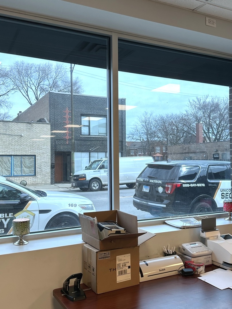 2445 W 71st Street, Chicago, IL 60629