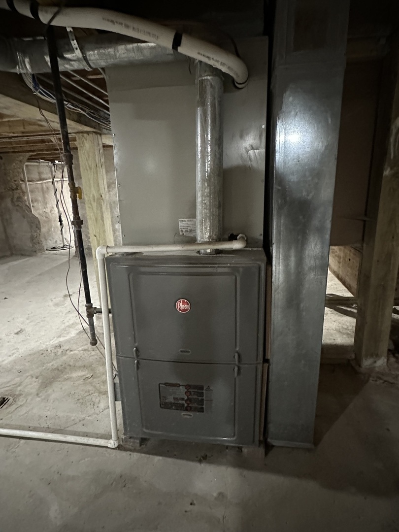 2445 W 71st Street, Chicago, IL 60629