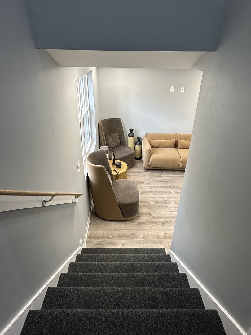 2445 W 71st Street, Chicago, IL 60629