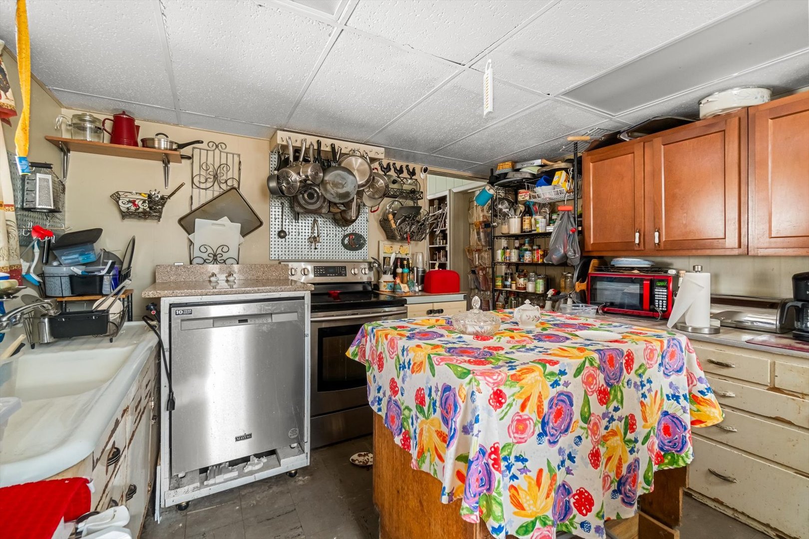 2651 N 45th. Road, Sandwich, IL 60548