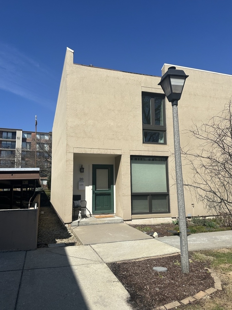 20 Oak Tree Court #20, Elmhurst, IL 60126