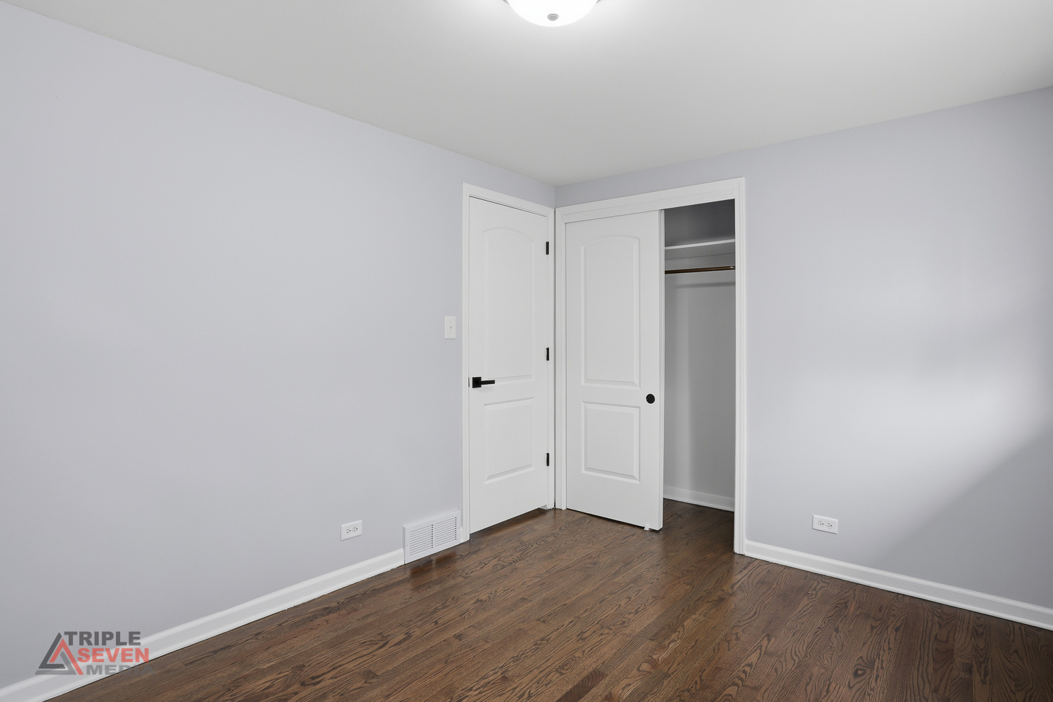 5500 W 83rd Place, Burbank, IL 60459