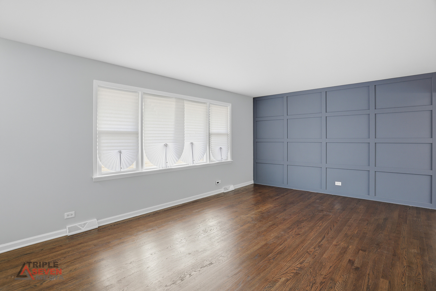 5500 W 83rd Place, Burbank, IL 60459