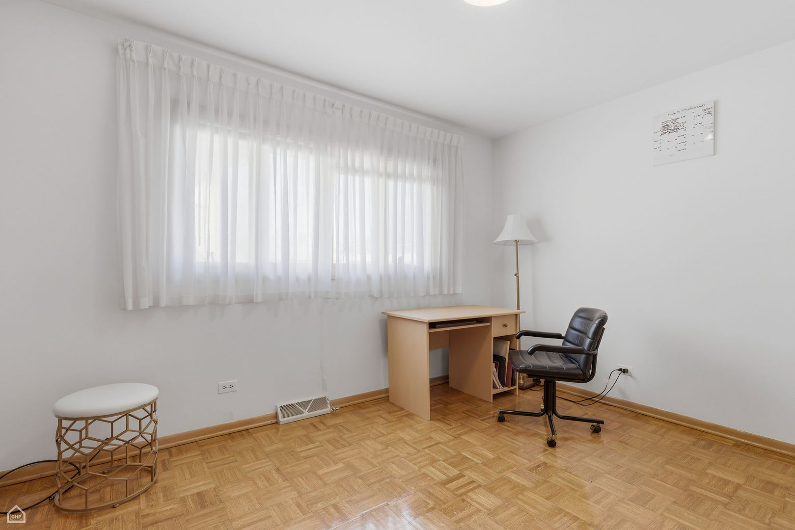 8145 N Grand Court, Niles, IL 60714