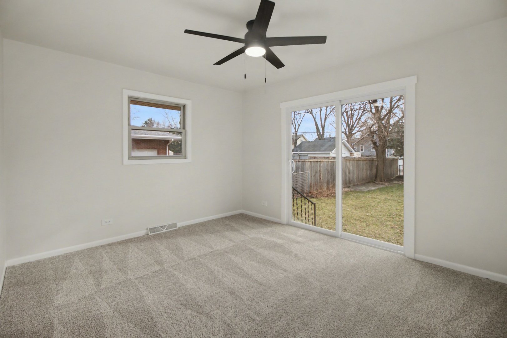 18263 Greenbay Avenue, Lansing, IL 60438