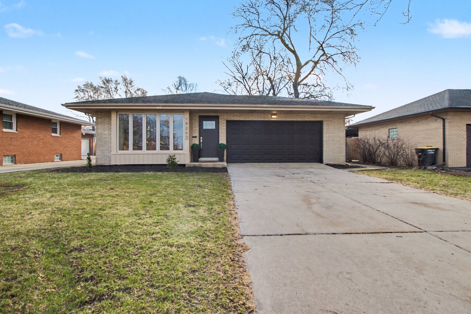 18263 Greenbay Avenue, Lansing, IL 60438