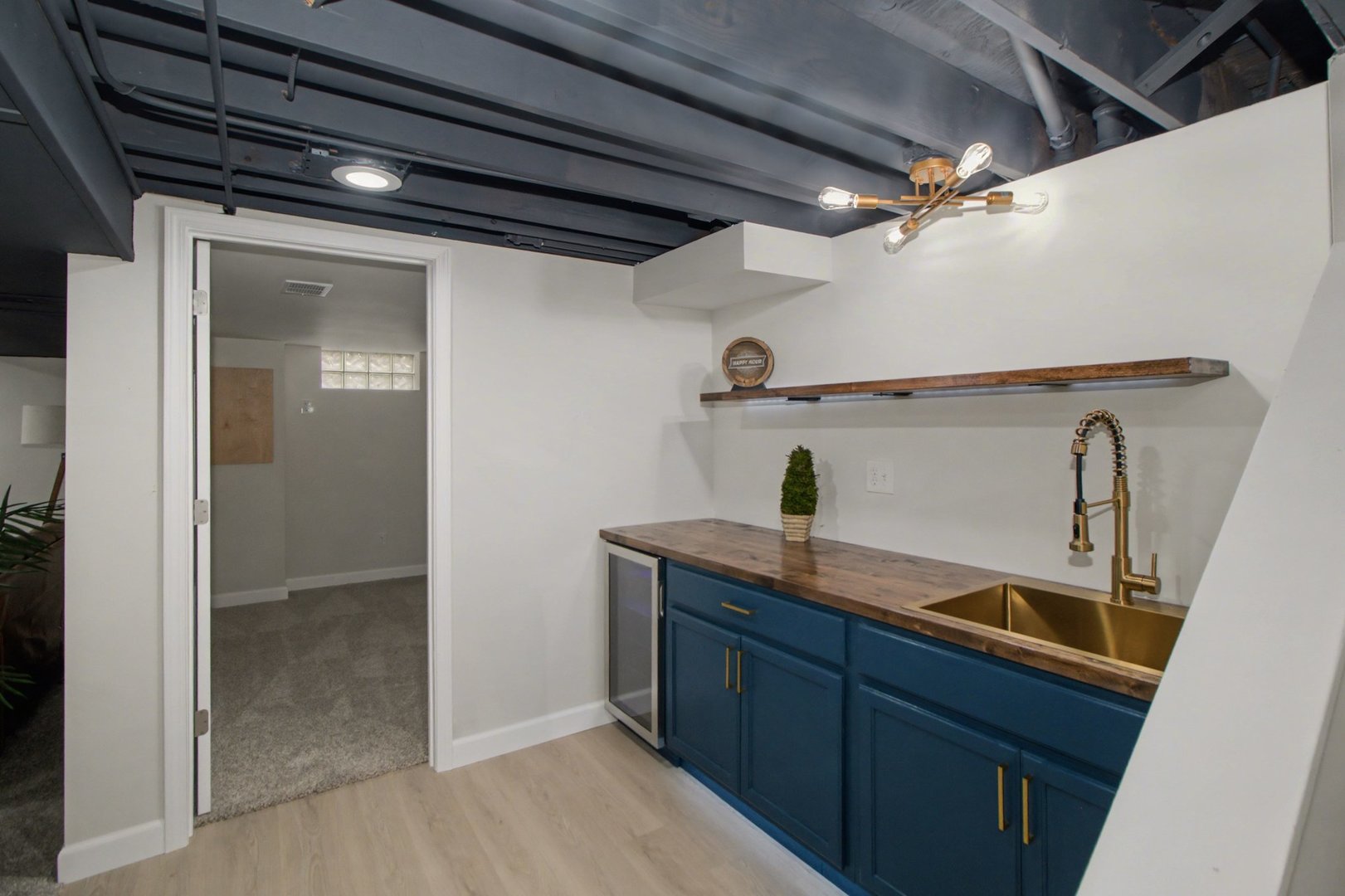 18263 Greenbay Avenue, Lansing, IL 60438