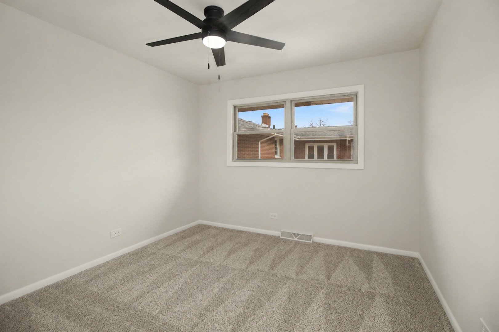 18263 Greenbay Avenue, Lansing, IL 60438