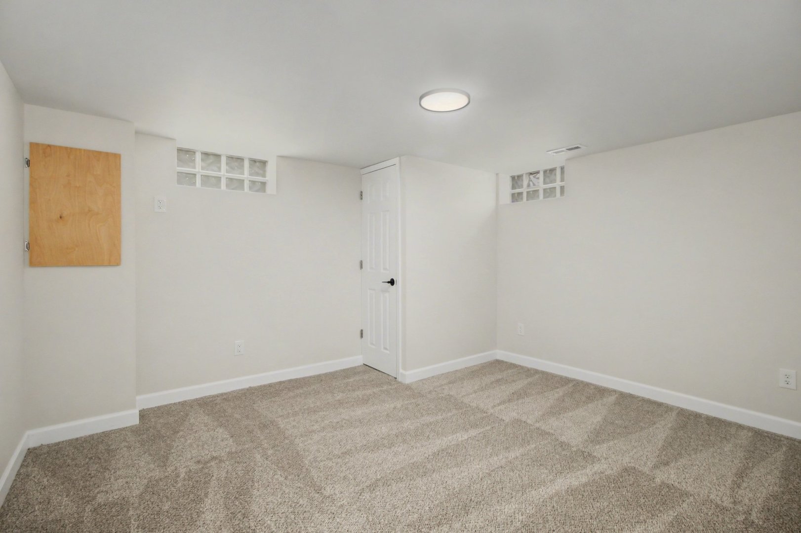 18263 Greenbay Avenue, Lansing, IL 60438