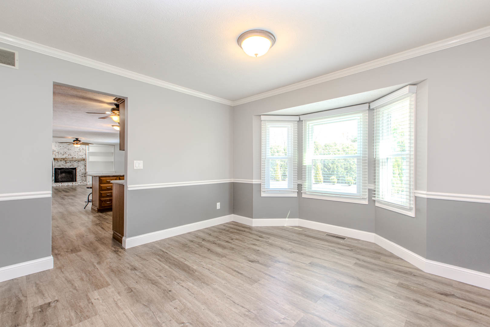 301 Lake Shore Circle, Bloomington, IL 61704