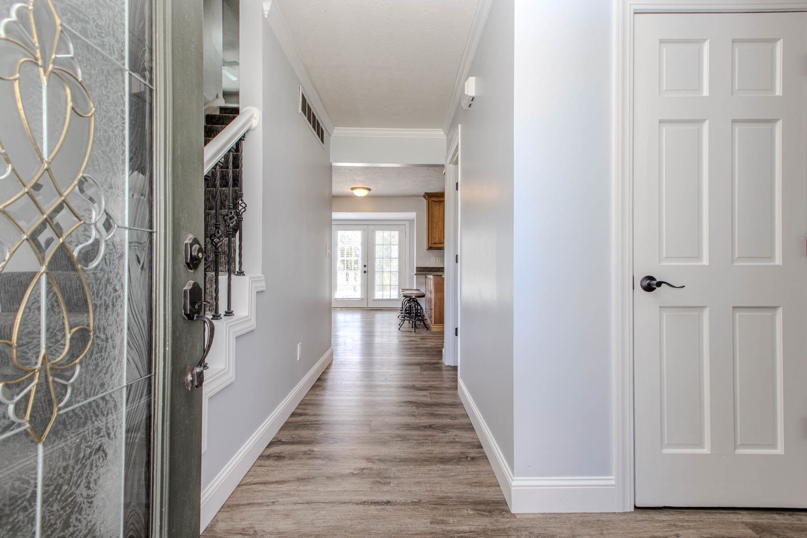 301 Lake Shore Circle, Bloomington, IL 61704