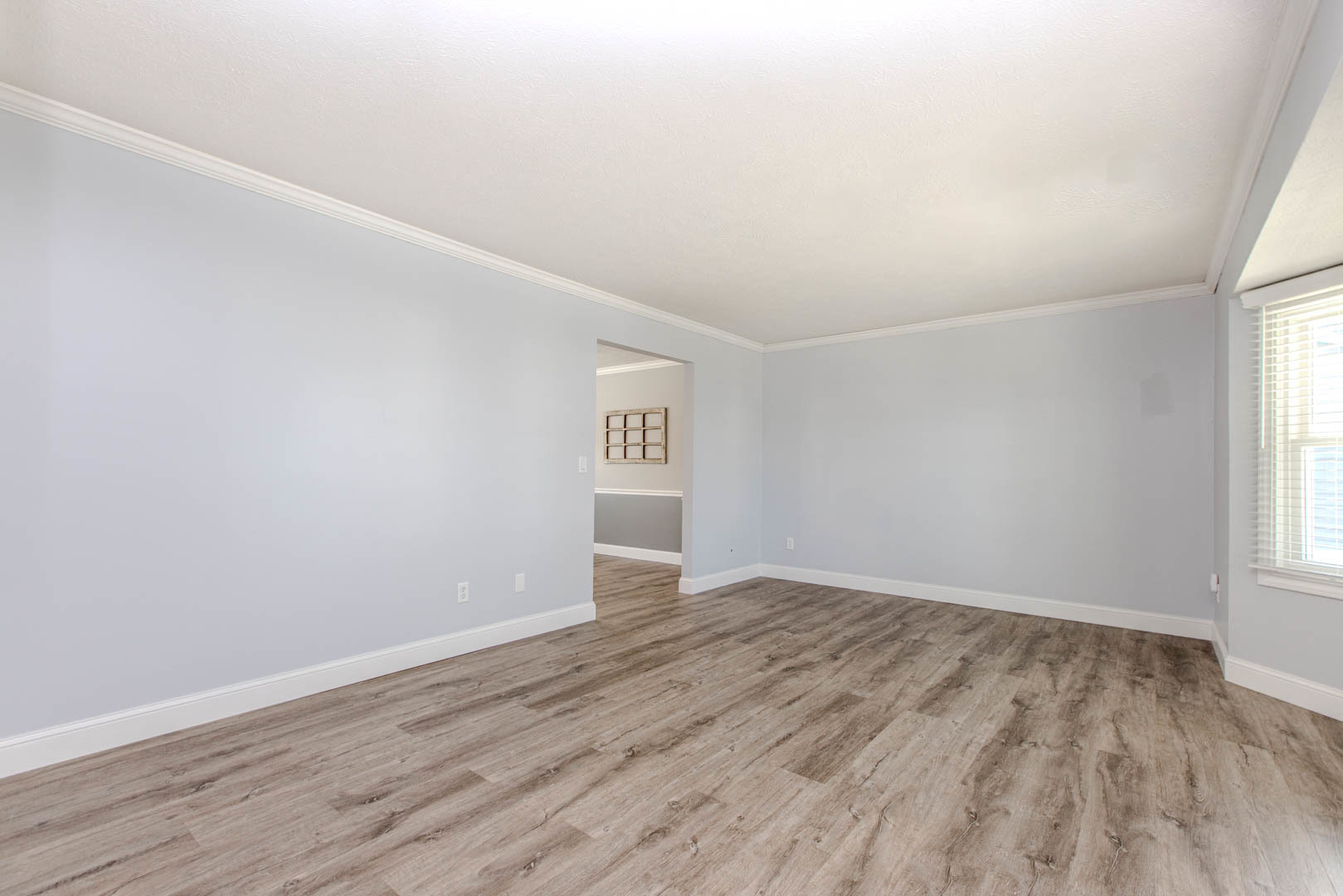 301 Lake Shore Circle, Bloomington, IL 61704